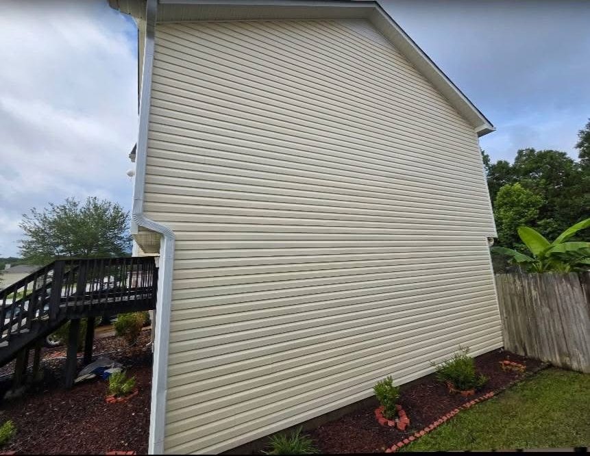 Vinyl siding soft wash after